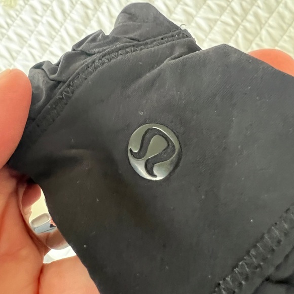 Lululemon Black Twist Headband Wide Stretch Athletic Yoga Hair Accessory - Picture 2 of 3